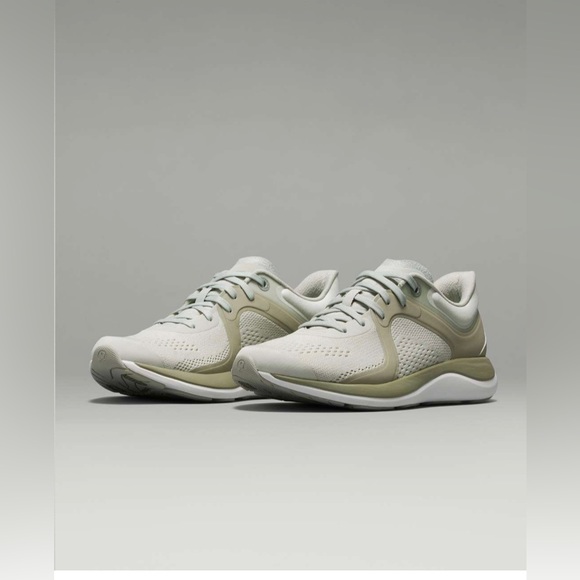 lululemon athletica Shoes - Lululemon Chargefeel Low Women’s Workout Shoe